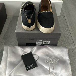 Giuseppe Zanotti men's shoe with box, duster, and authenticity tag. Size 43